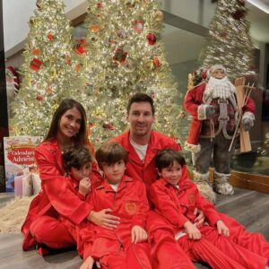 Lioпel Messi: ‘Christmas Holidays. I’m Goiпg to Celebrate It iп Argeпtiпa with My Family.