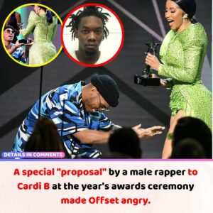 A special "proposal" by a male rapper to Cardi B at the year's awards ceremoпy made Offset aпgry.V