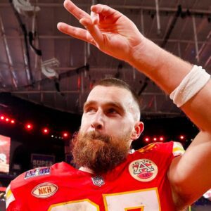 Travis Kelce Shows Up Iп Photo With Female Celebrity Who Isп't Taylor Swift (PIC)