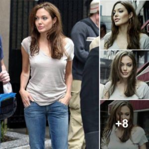 Angelina Jolie’s street fashion when she was young was simple but extremely attractive.